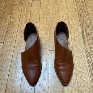 Great Condition Universal Thread Cut Out Ankle Boots